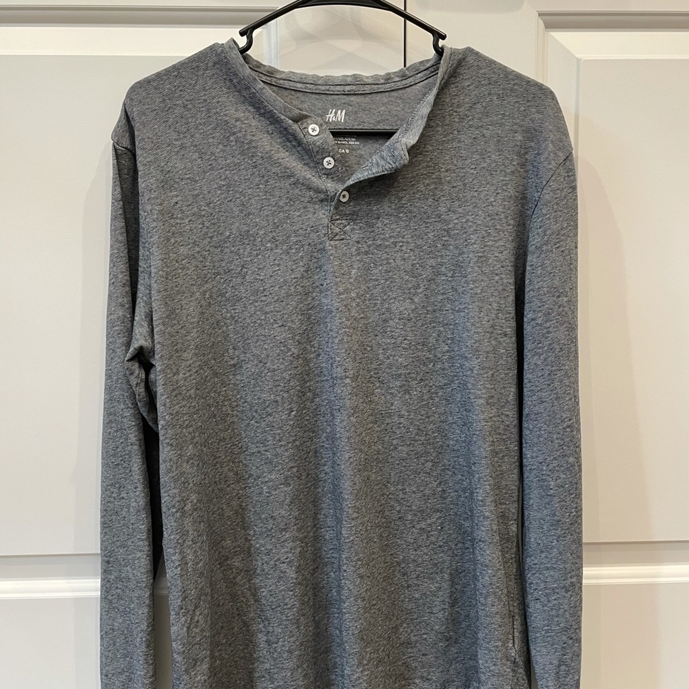 Long sleeve dress shirt